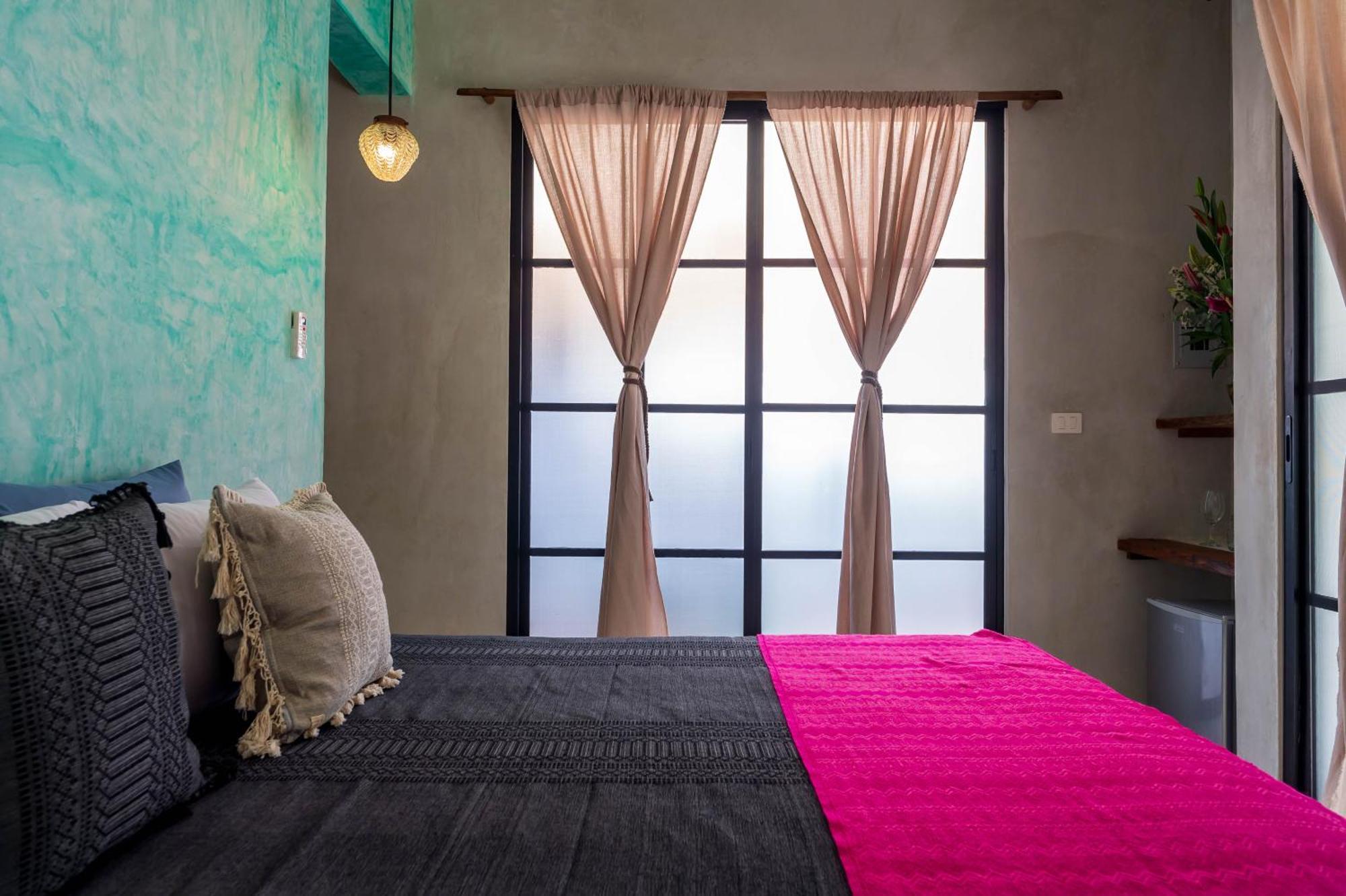 Turquoise (adults Only) 3*