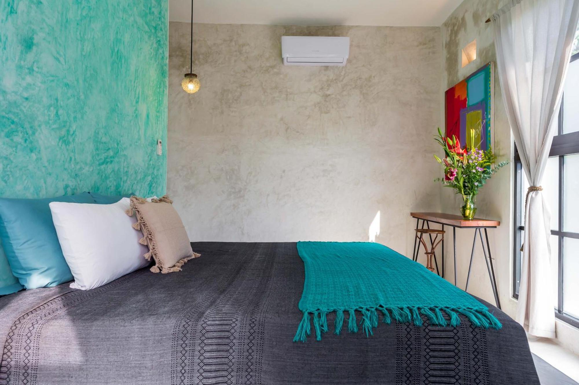 Turquoise (adults Only) 3*