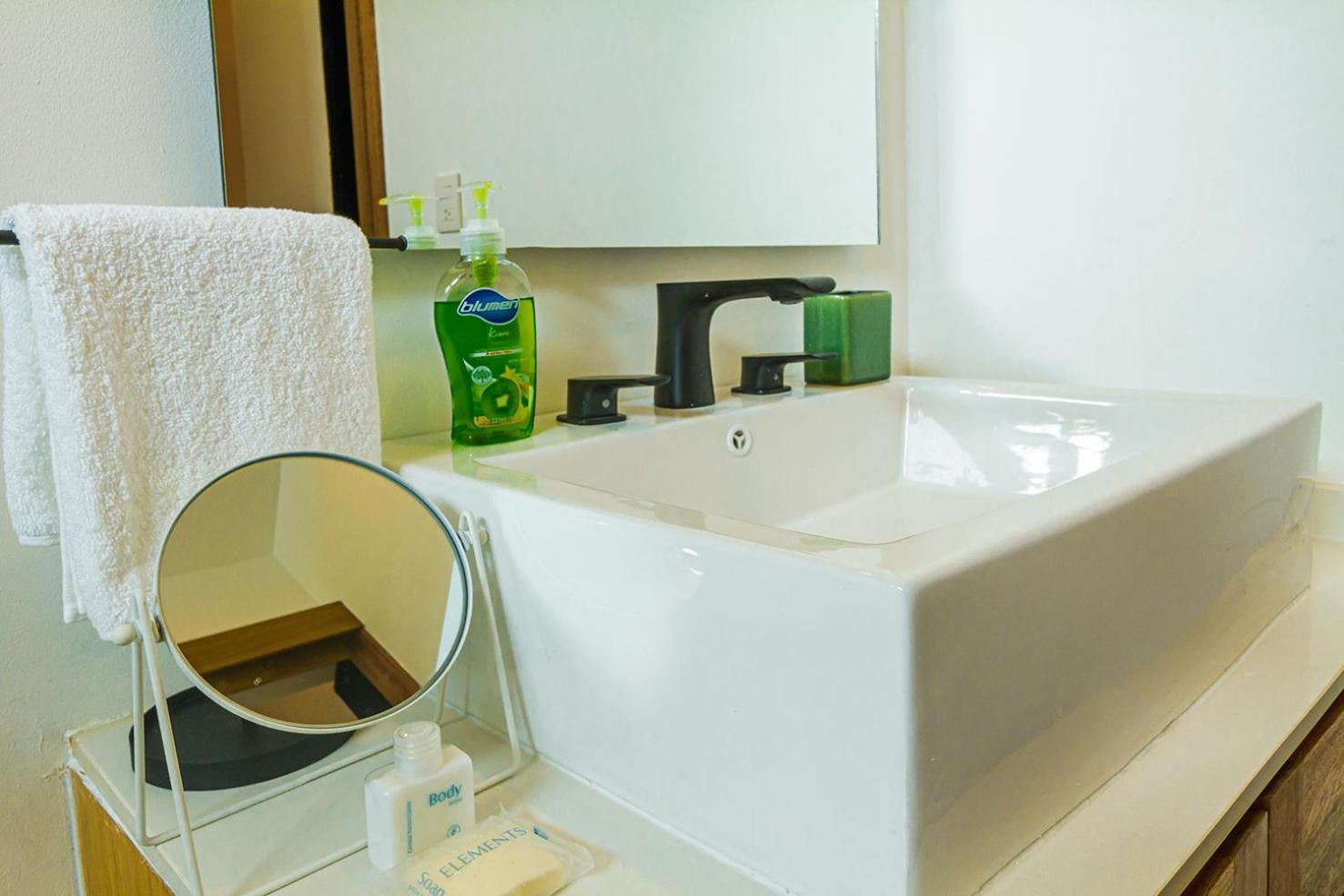 Сasa de vacaciones Amazing 3br & Private Patio With Pool In Mun 32 *