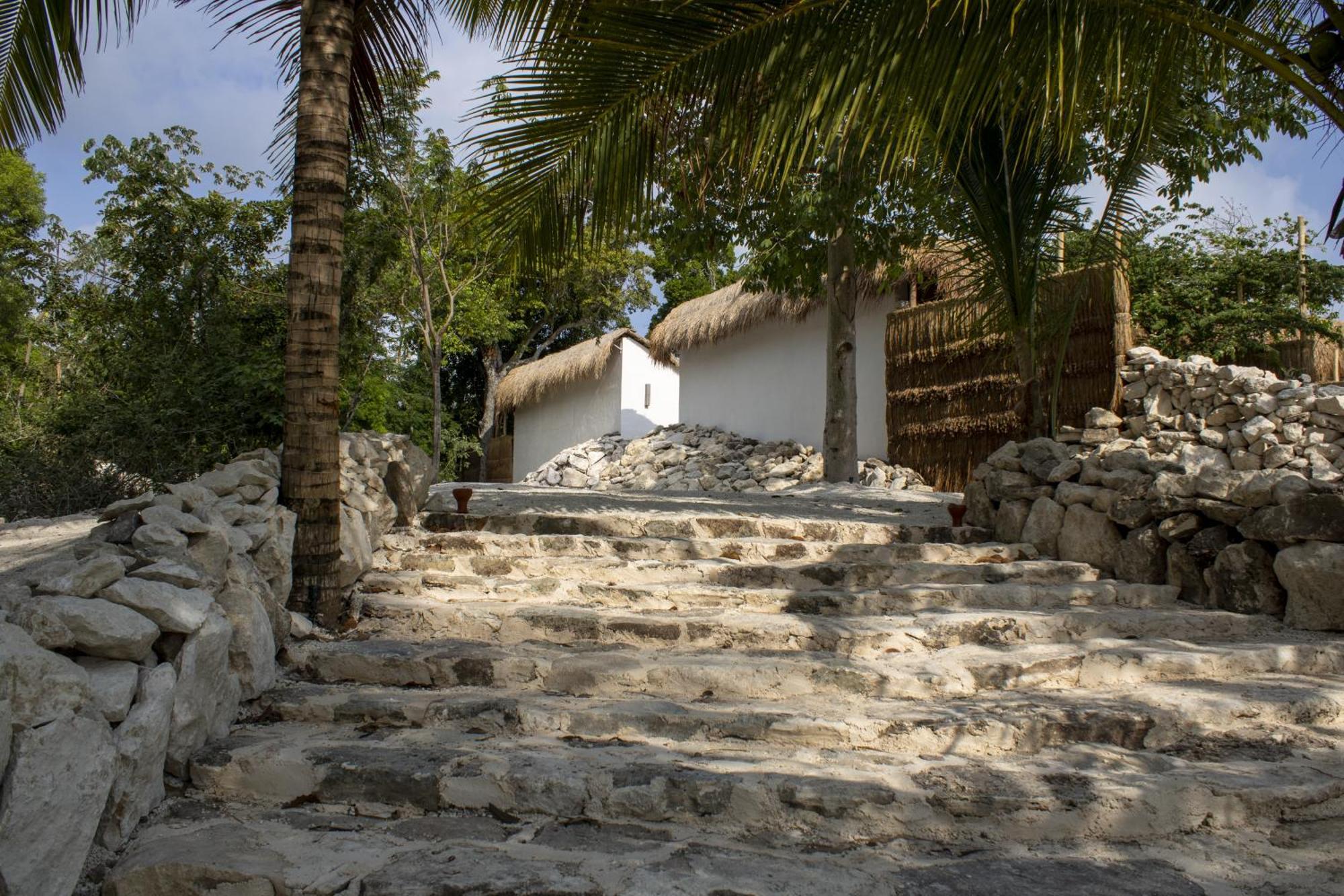 Bh & Cenote - Adults Only Hotel