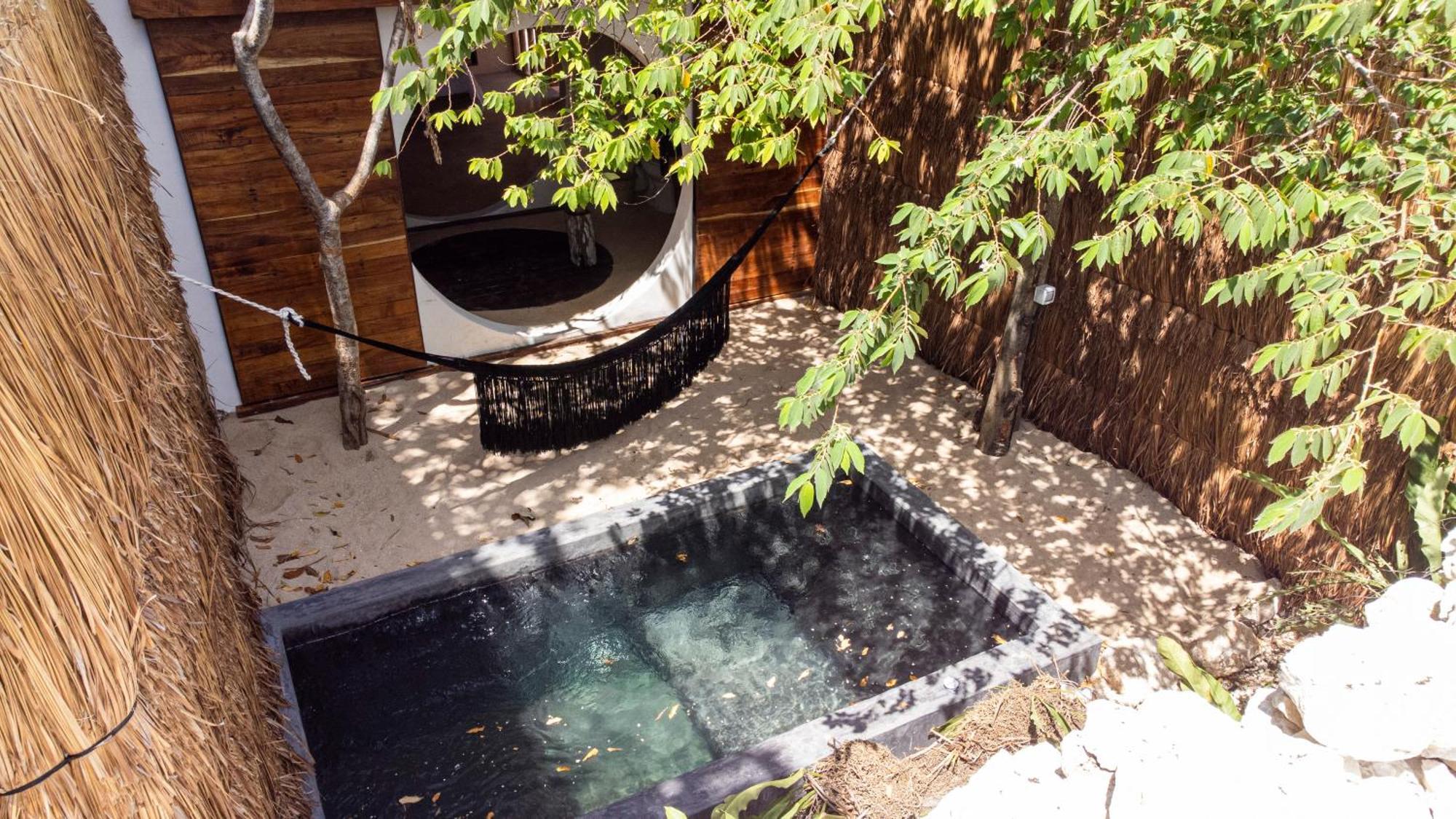 Bh & Cenote - Adults Only Hotel