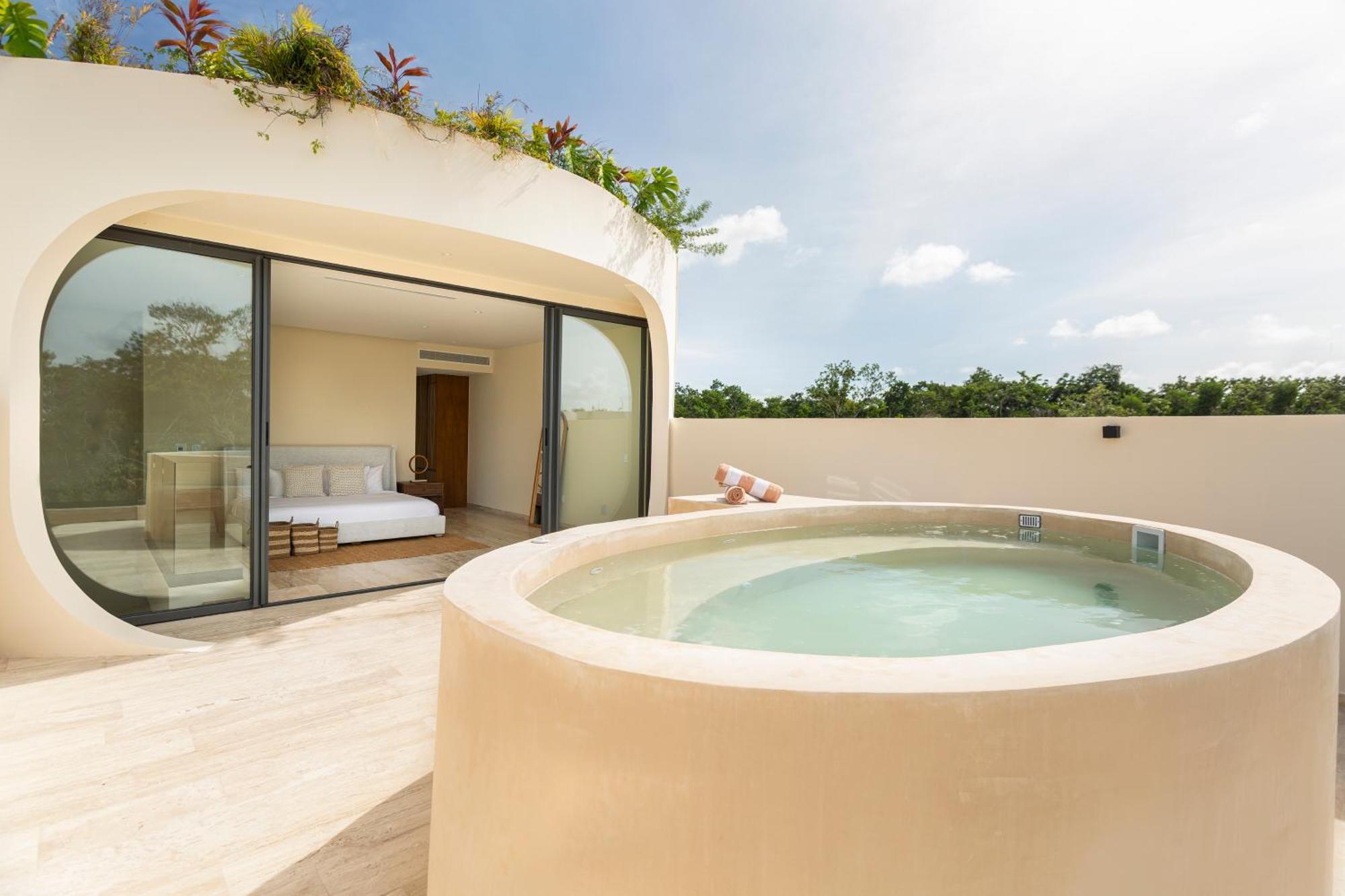 Villa Mistiq