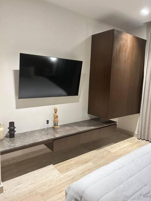 New Luxury Ph With Private Terrace & Plunge Pool Apartamento