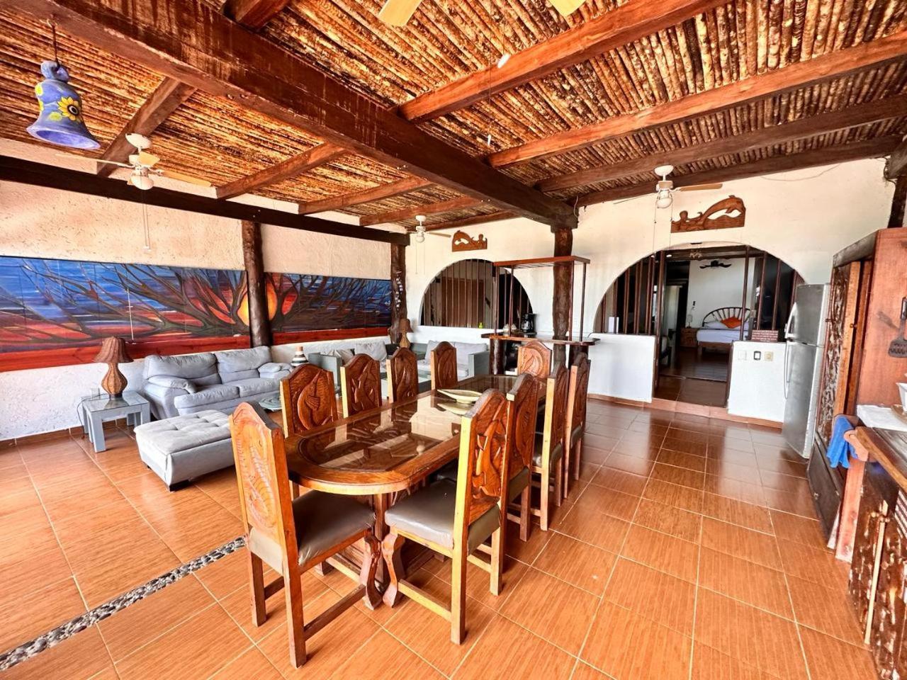 Chillaxing Beach Front House Сasa de vacaciones *