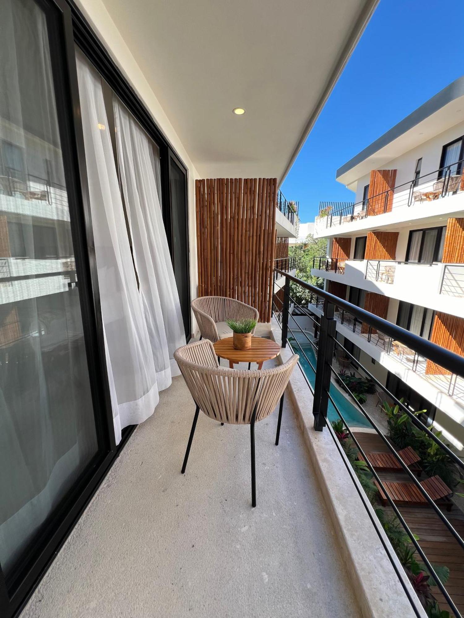 New Studio P/2, Alberca, Balcon Privado