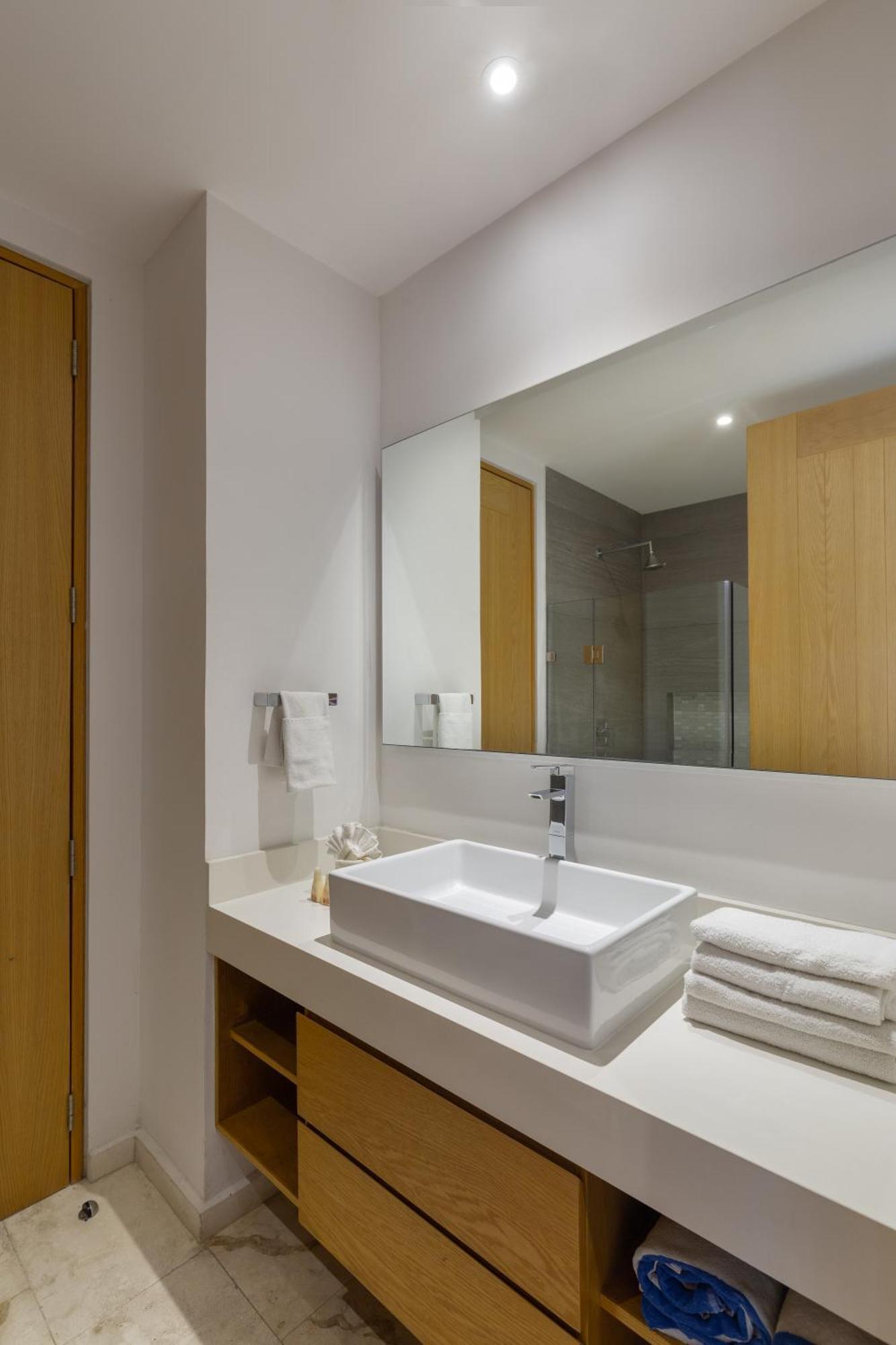 Prive Modern With Private Pool In