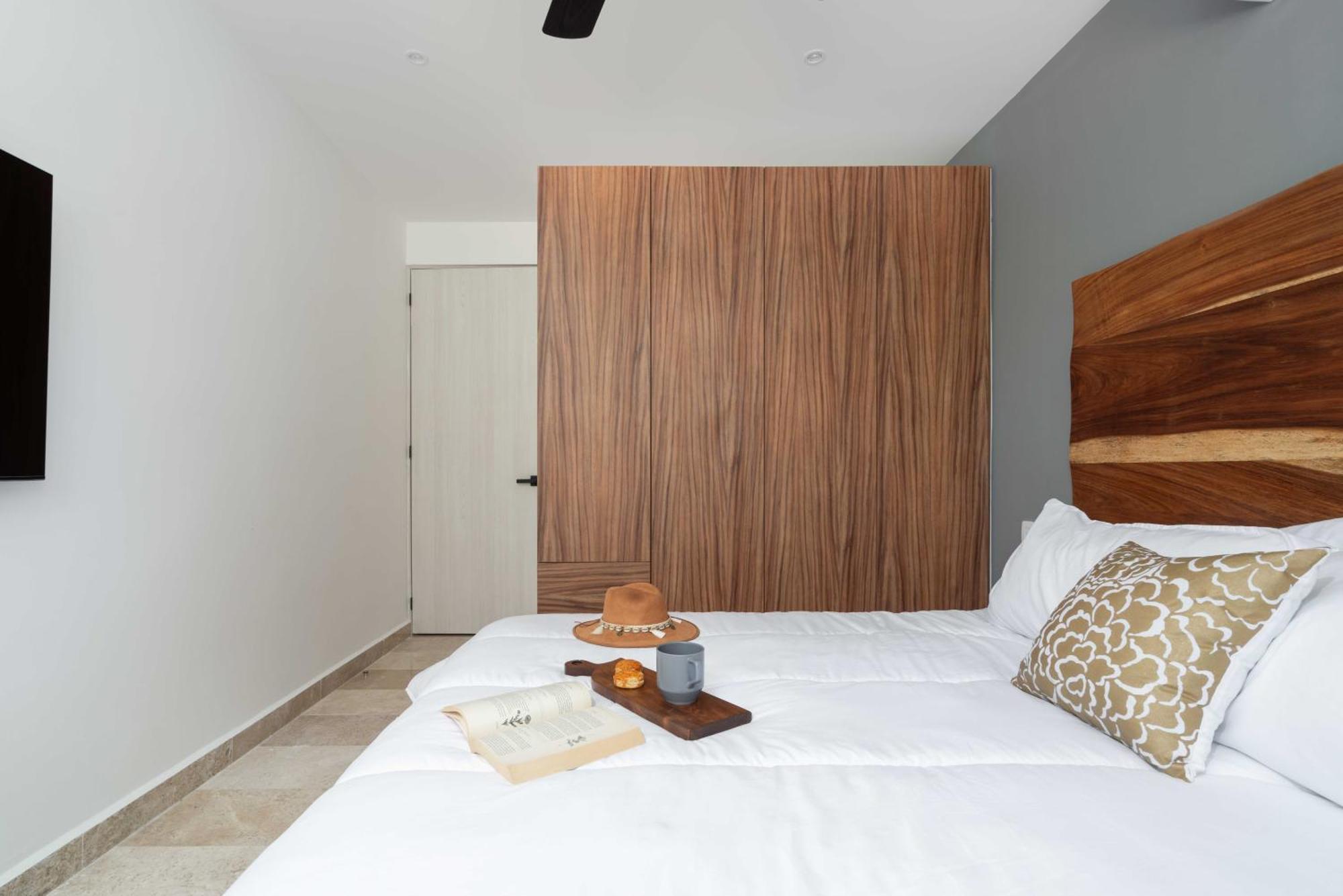 2 Bd With Private Plunge Pool And Terrace *
