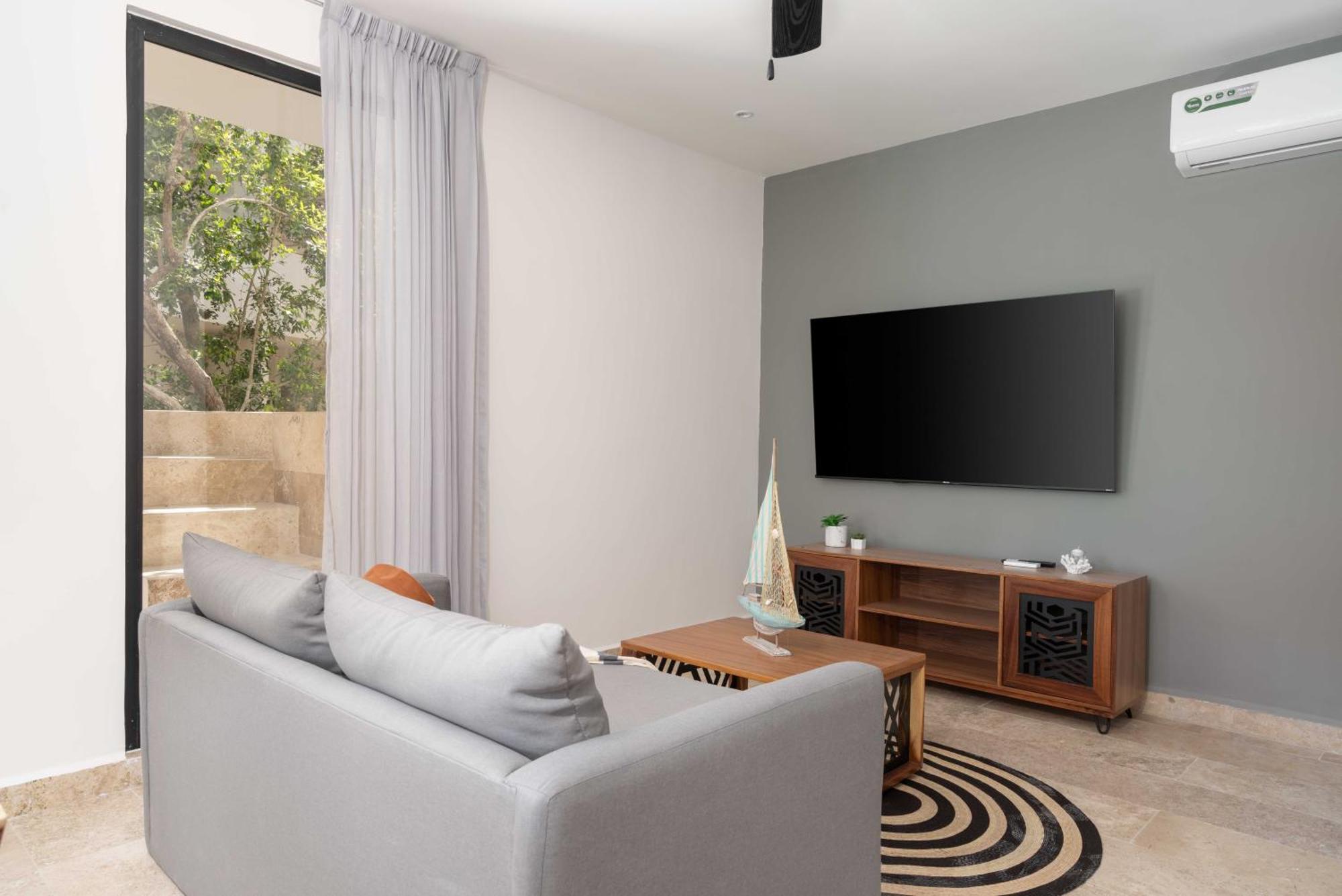 2 Bd With Private Plunge Pool And Terrace Сasa de vacaciones