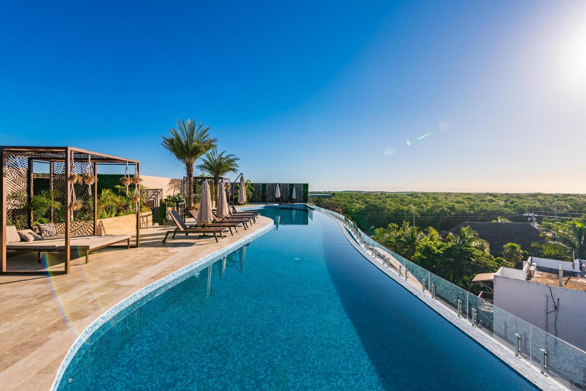 At Menesse Tulum