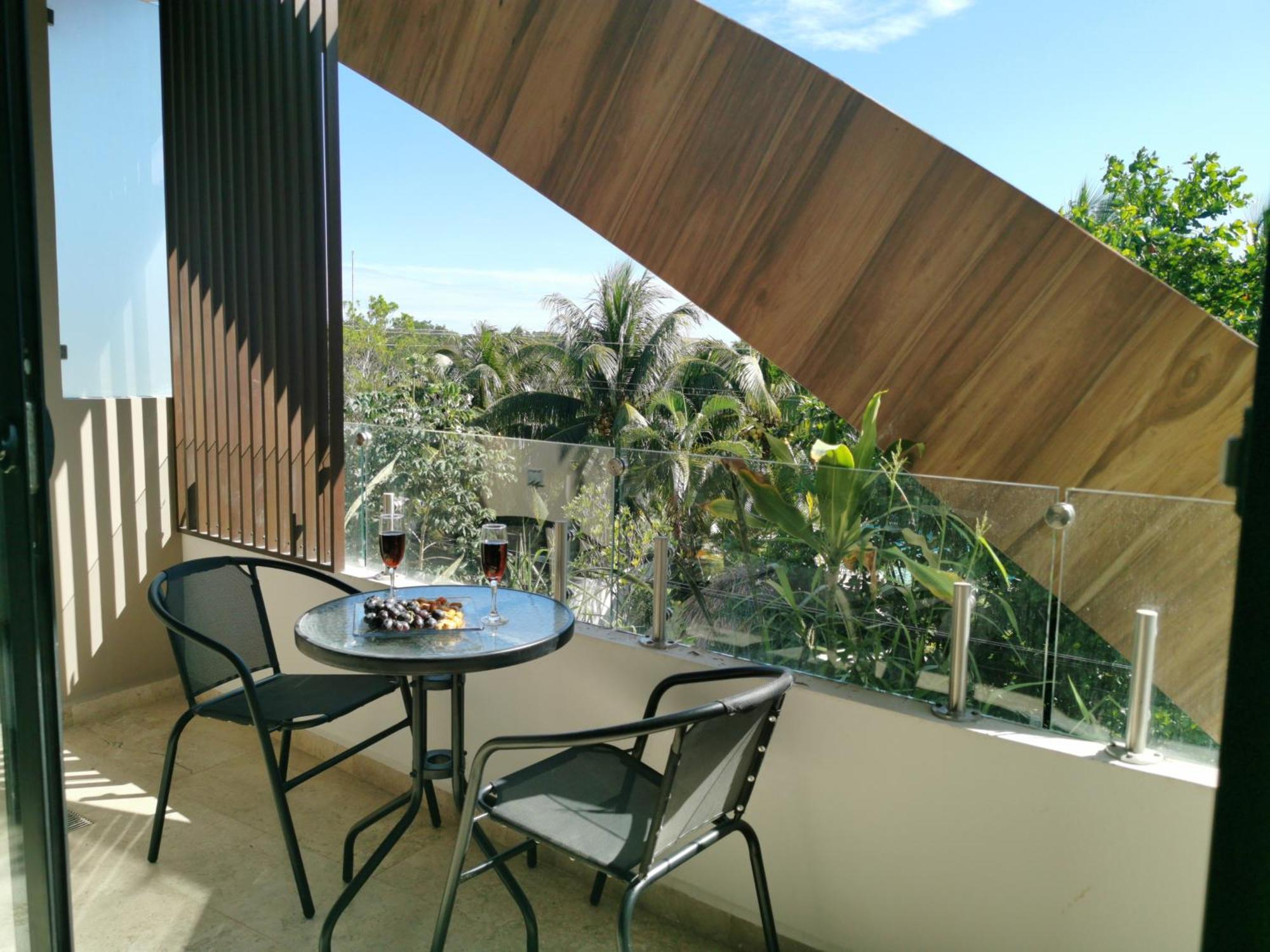 At Menesse Tulum