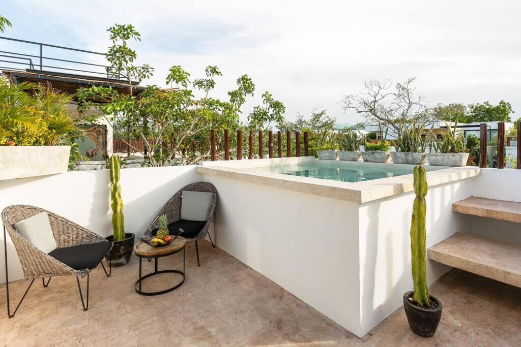 Chic Townhouse With Private Pool And Rooftop View Tulum