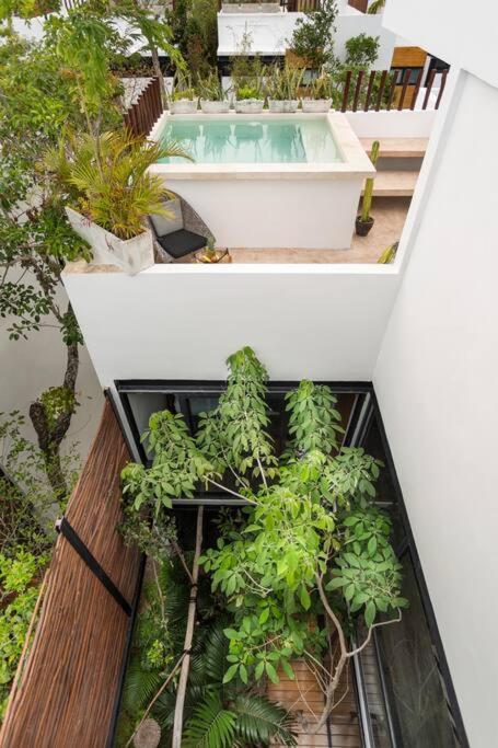 Сasa de vacaciones Chic Townhouse With Private Pool And Rooftop View *
