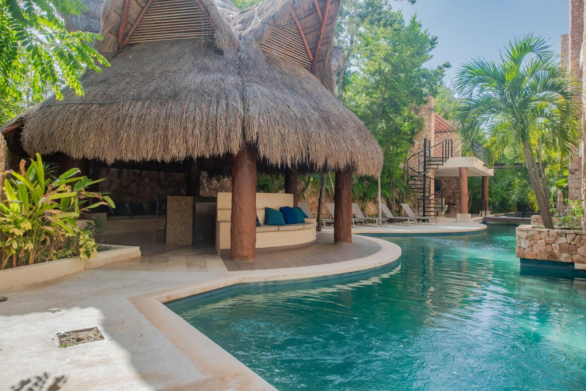 Luxury Aldea Zama 2bed - 2bat Private Terrace & Swim Up