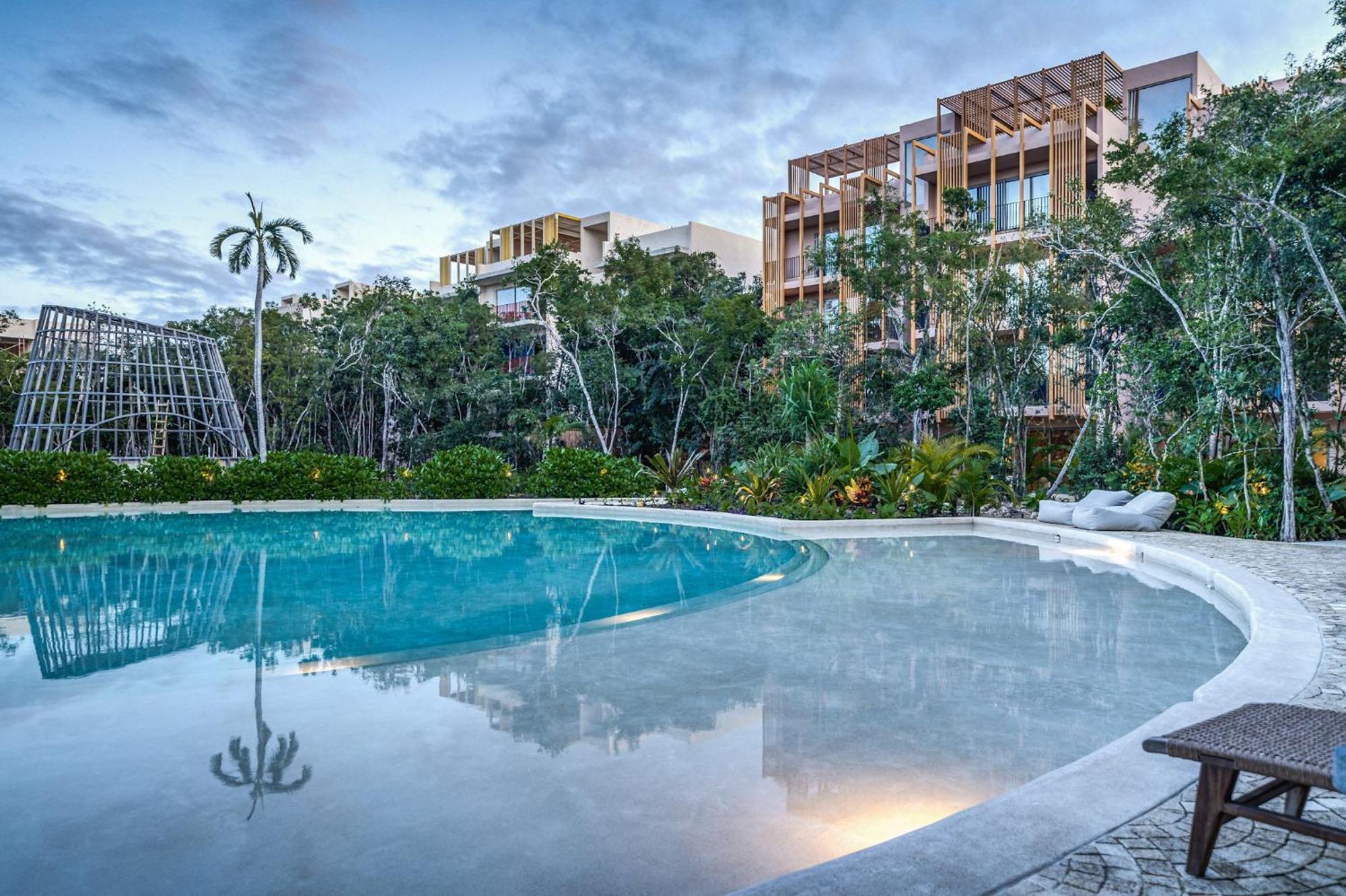 Fast Wi-fi 1br In With Pool, Restaurant, Gym