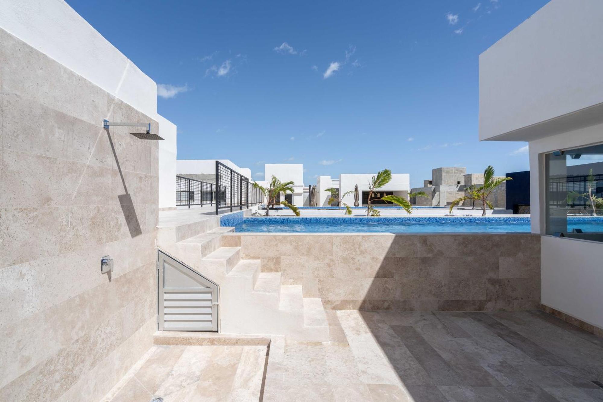 Penthouse With Private Plunge Pool Apartamento *