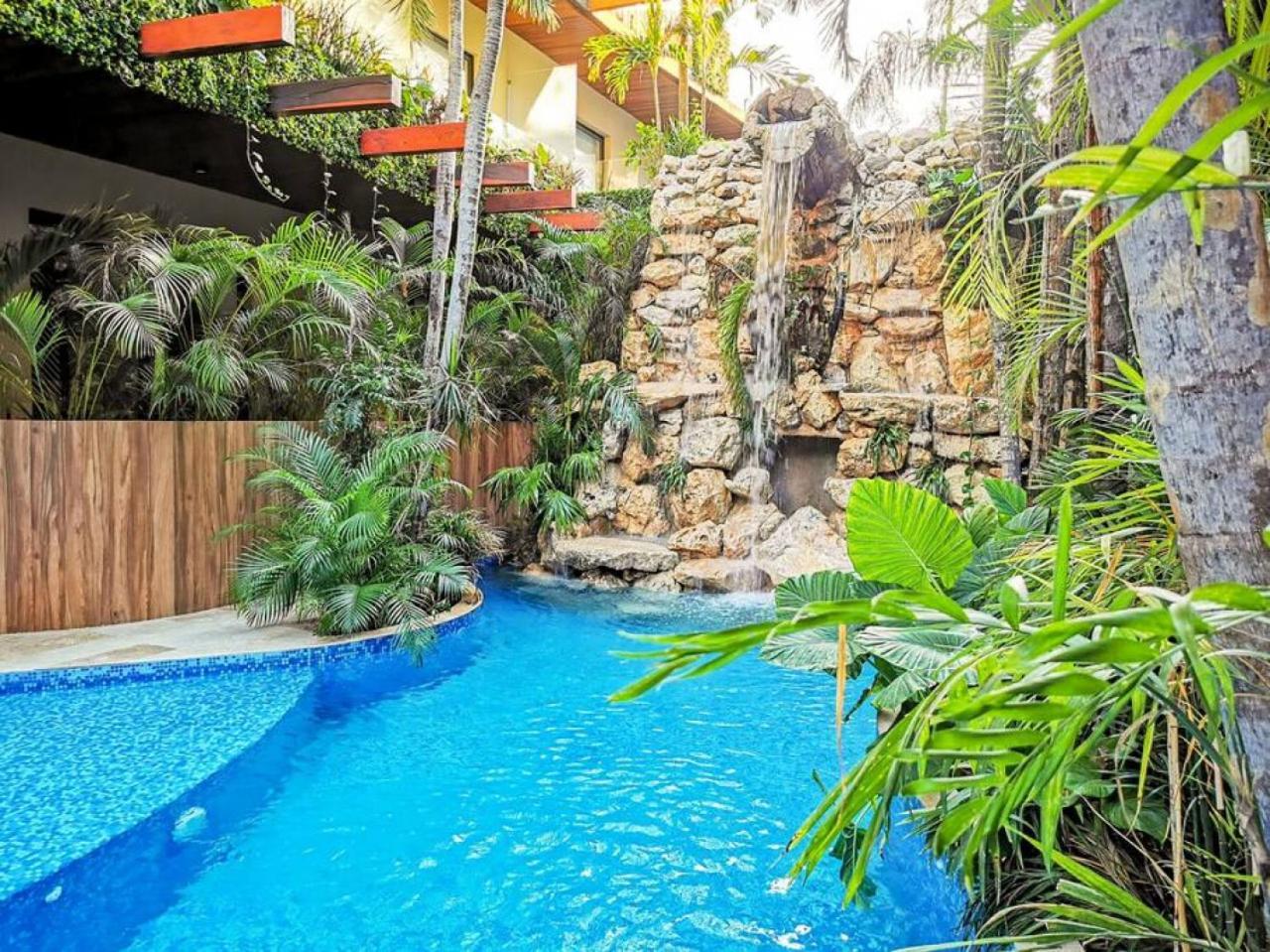 Modern Downtown With Rooftop, Pool, Gym And Parking Tulum