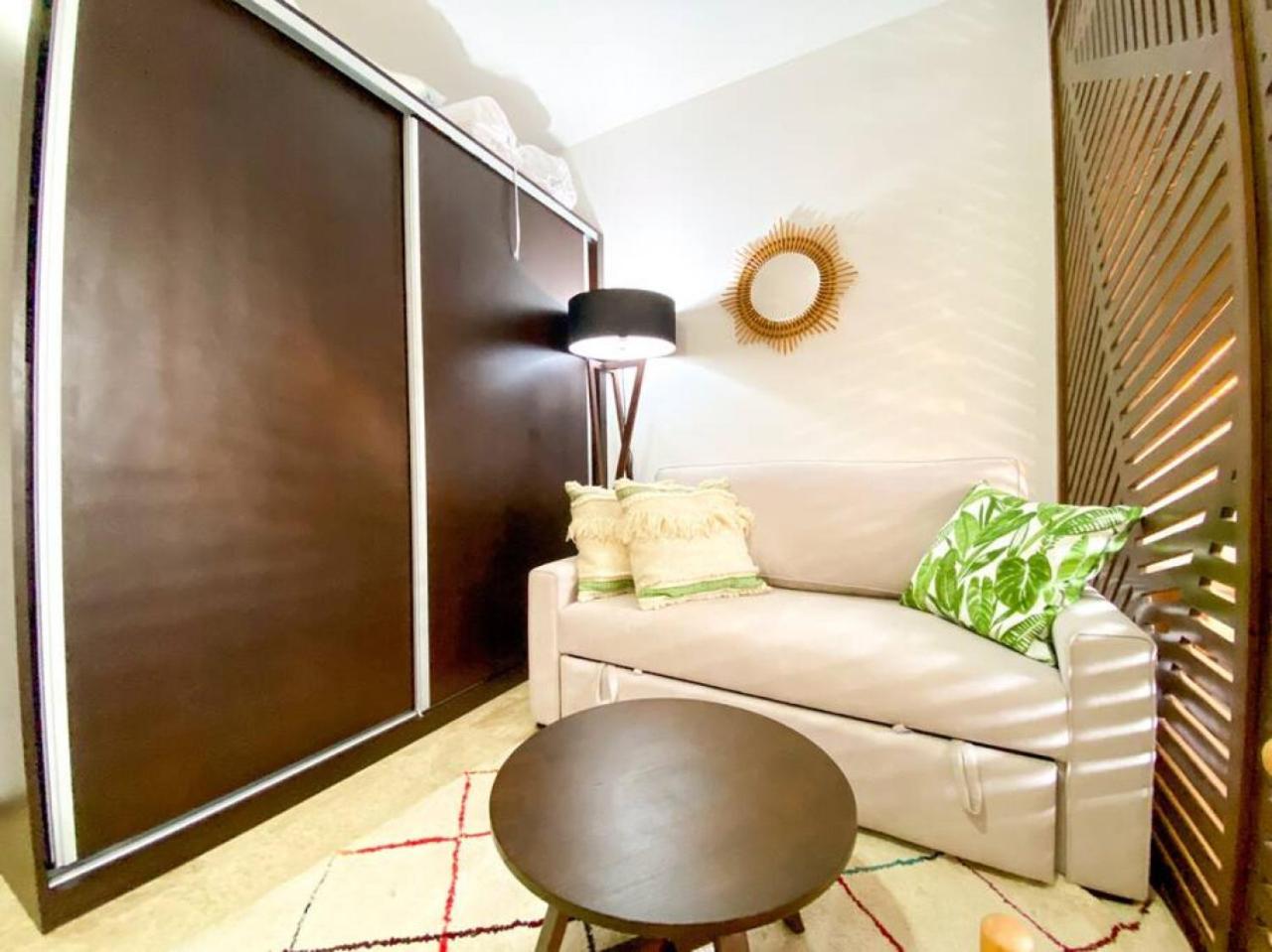 Apartment Modern Downtown With Rooftop, Pool, Gym And Parking *