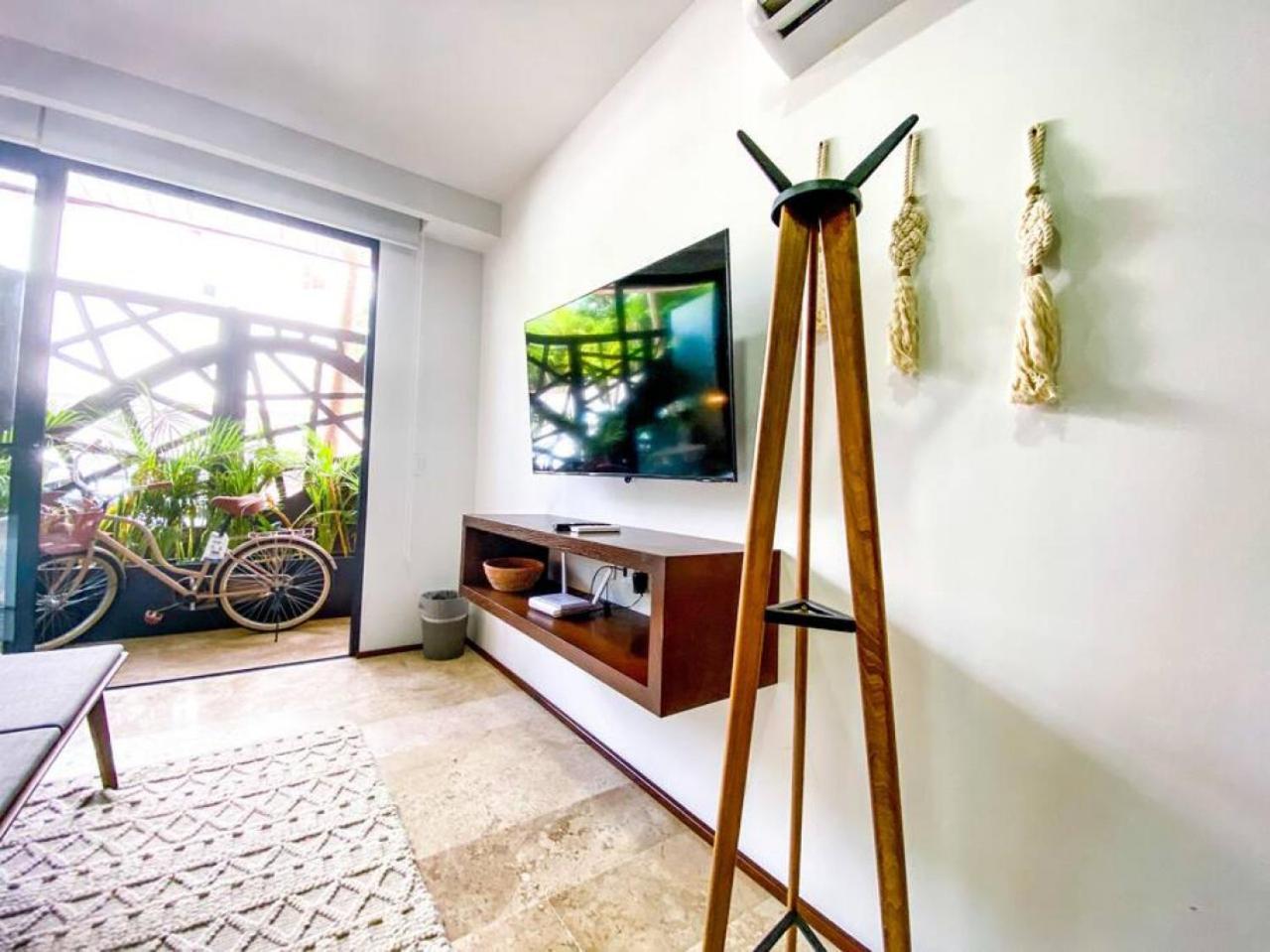 Modern Downtown With Rooftop, Pool, Gym And Parking Apartment Tulum