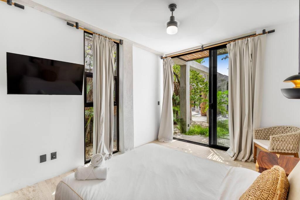Lux Toh Villa, Rooftop Pool, Wifi, Transport Apartamento *
