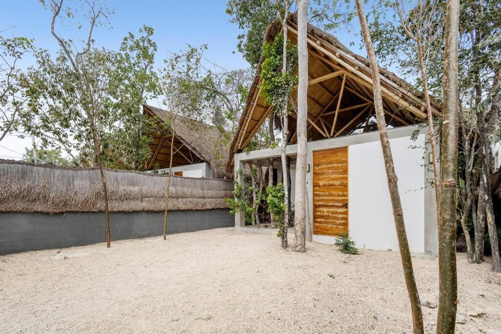 Lux Toh Villa, Rooftop Pool, Wifi, Transport Apartamento *