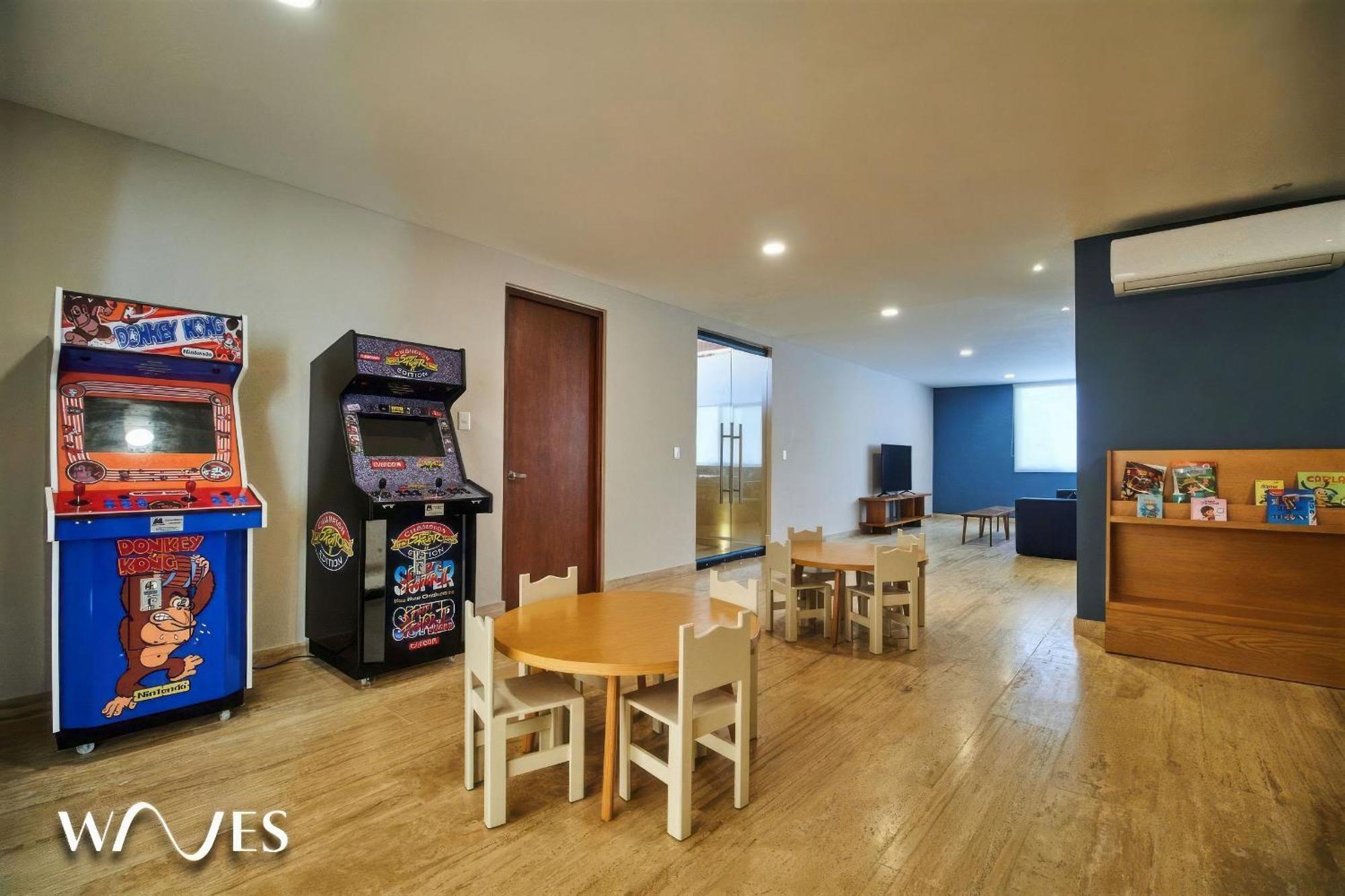 Spacious 2 Br. Jungle View Luxury W/prime Location *