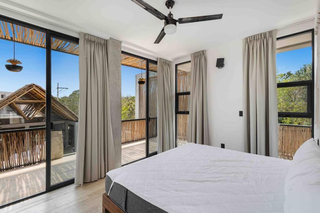 Brand New Just 5 Min To & Downtown! *
