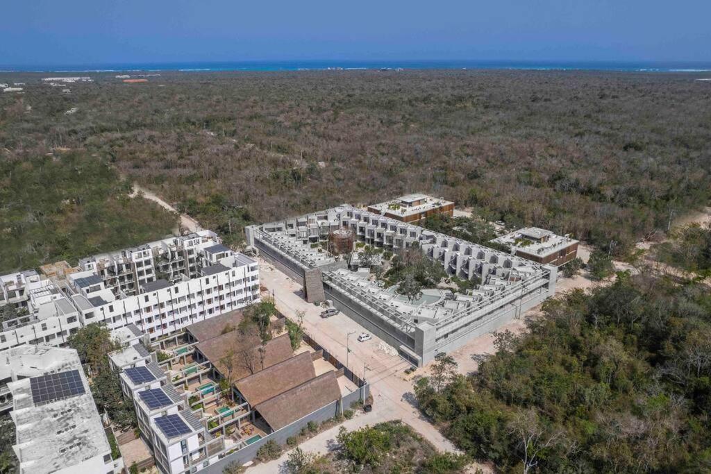 Brand New Just 5 Min To & Downtown! * Tulum