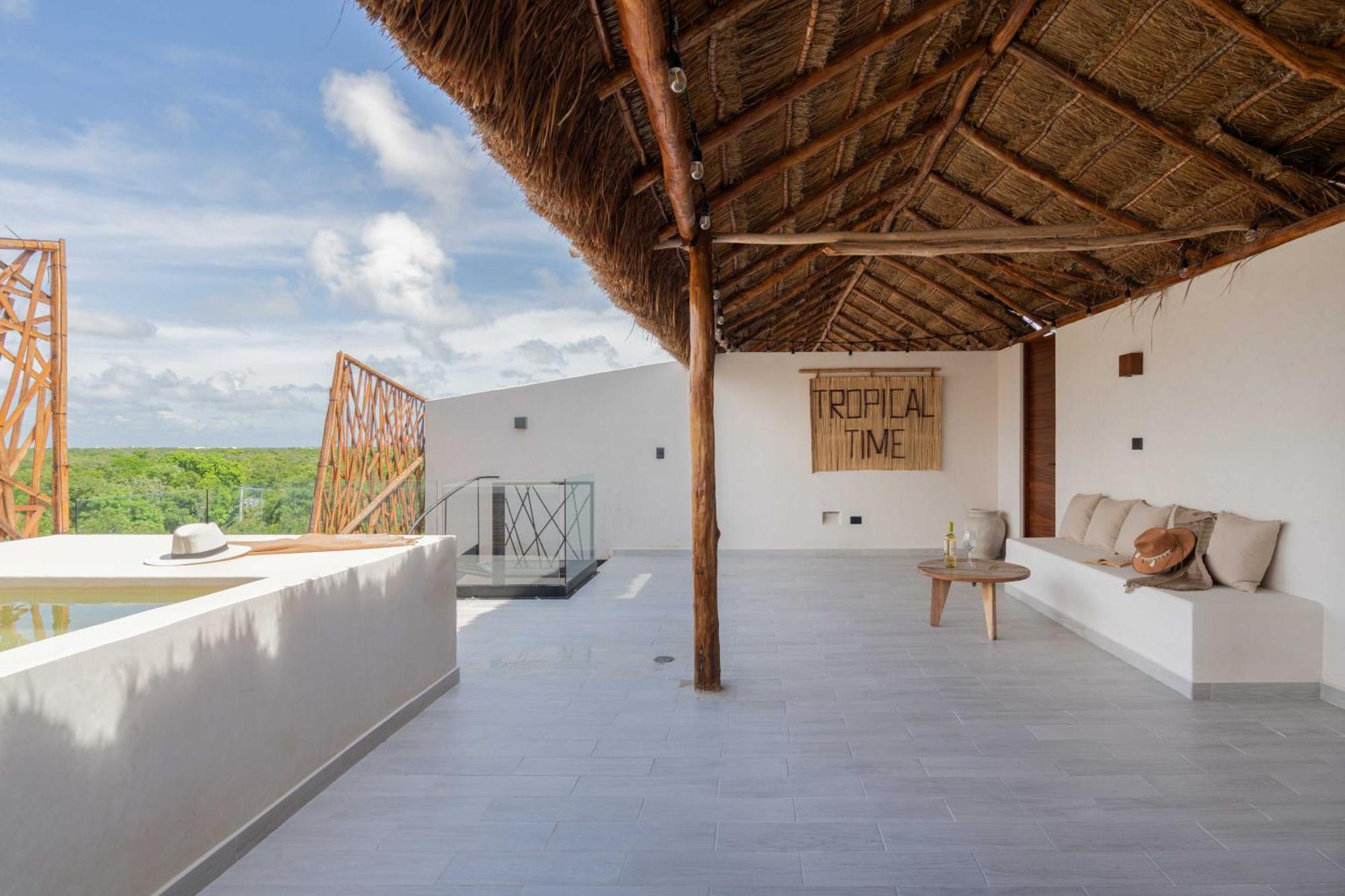 Jade * Tulum