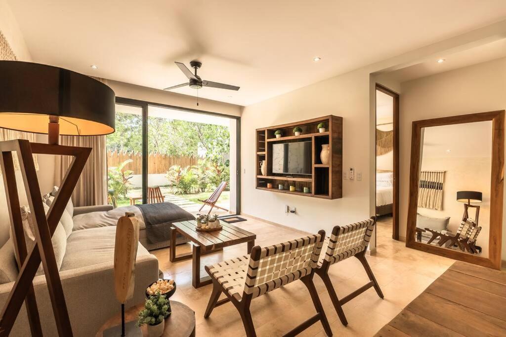 Apartamento Beautiful & Brand New 2br Gated Community Pool *