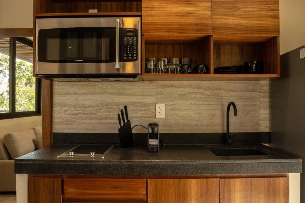 New 1 Bed - - Private Terrace *