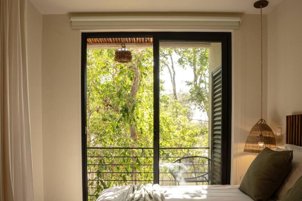 New 1 Bed - - Private Terrace *