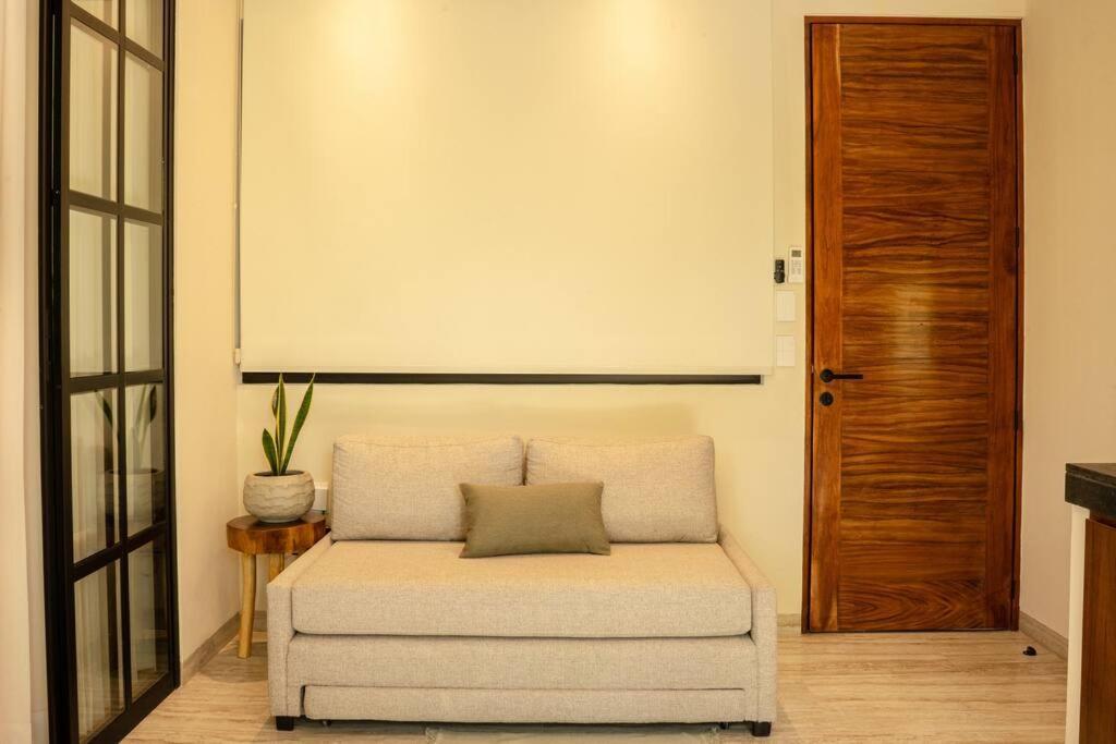 New 1 Bed - - Private Terrace Apartamento