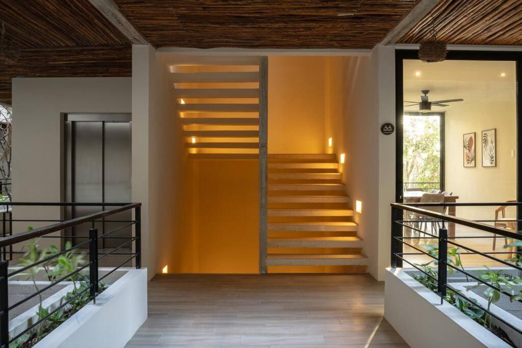 New 1 Bed - - Private Terrace