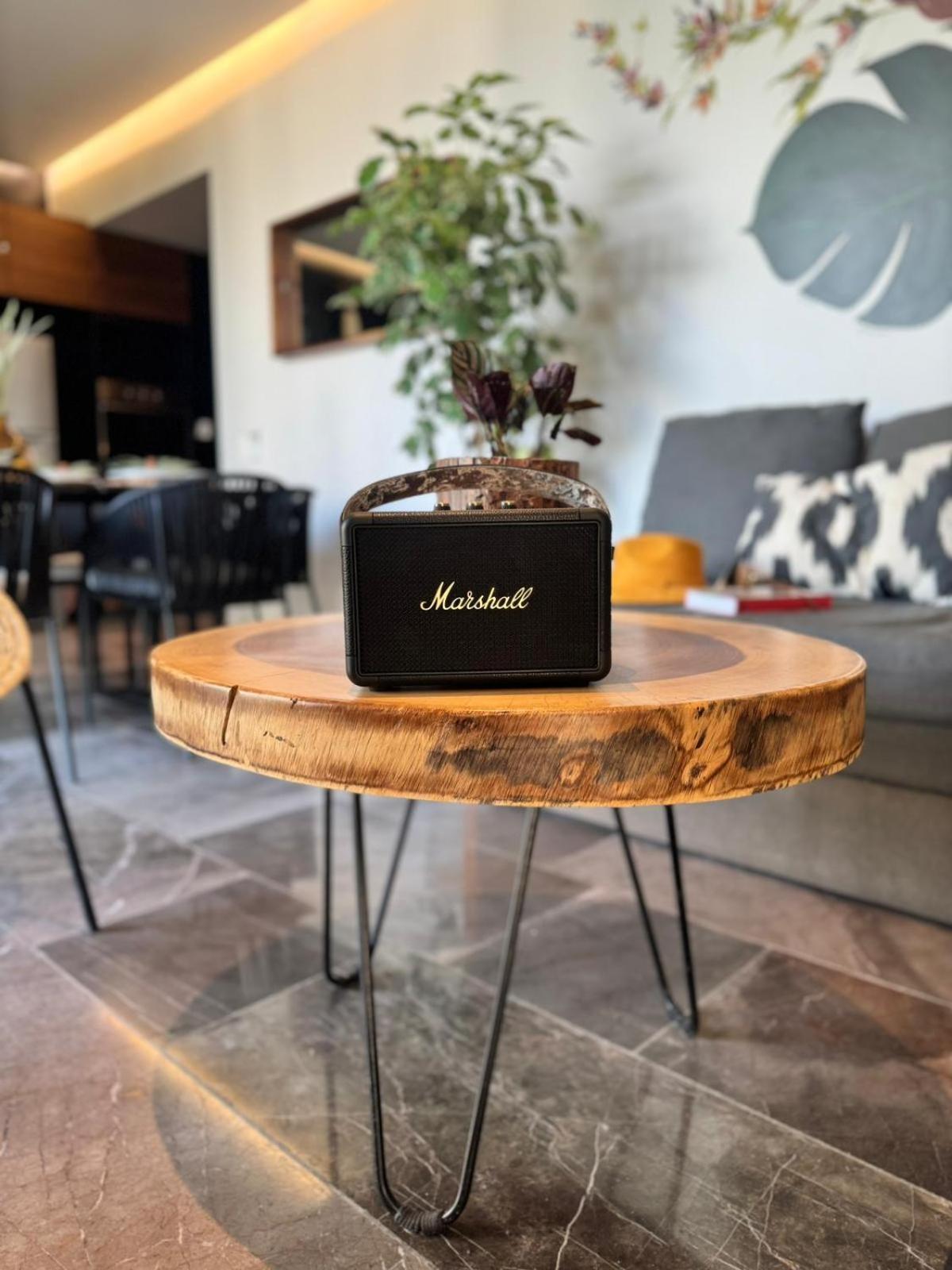 Iik By Groovy Stays- A Hip Condo-hotel With Wifi, Rooftop, Pool, Sleeps 6
