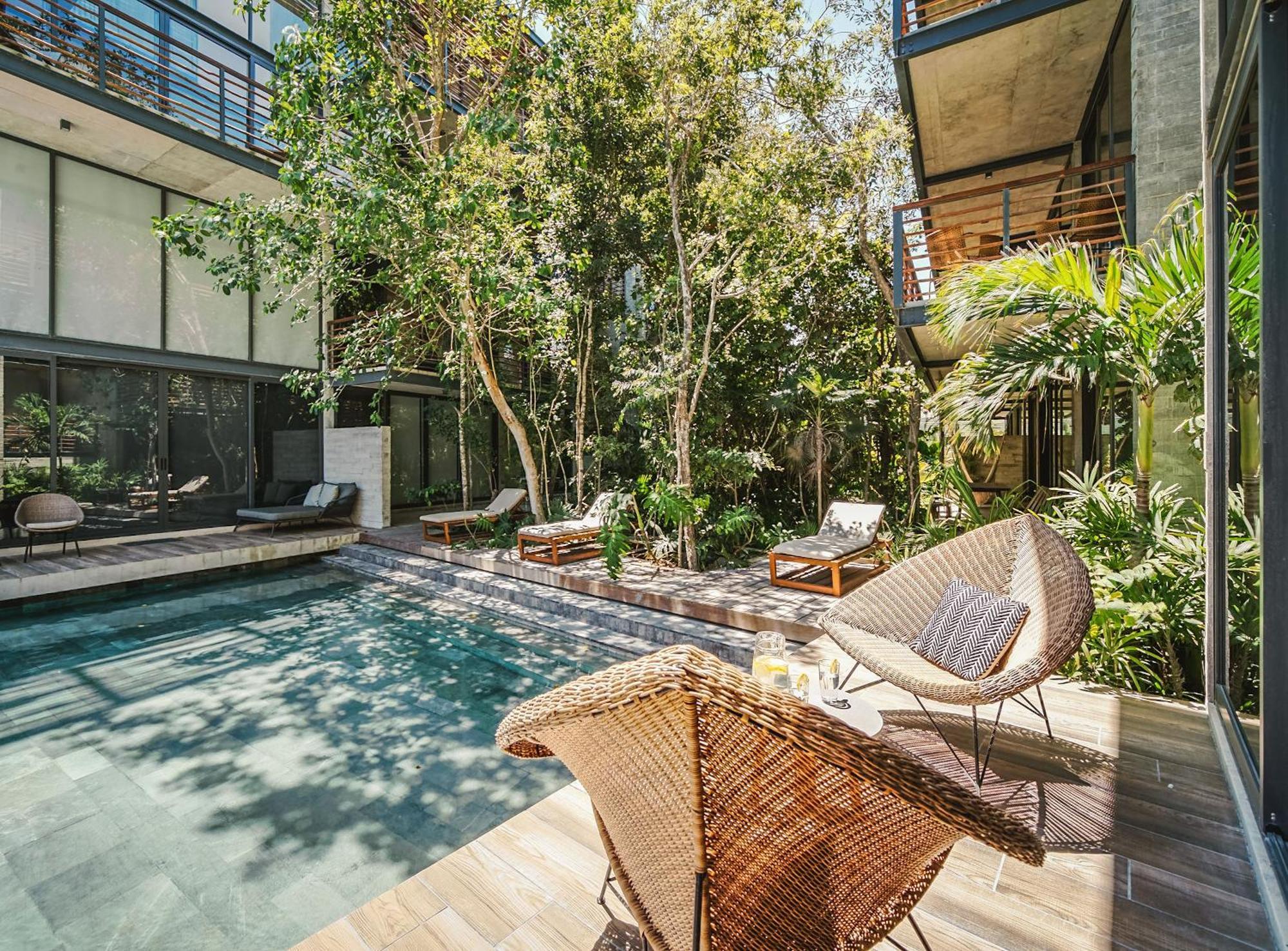 Divine 1br Swim Up With Cenote And Gym *