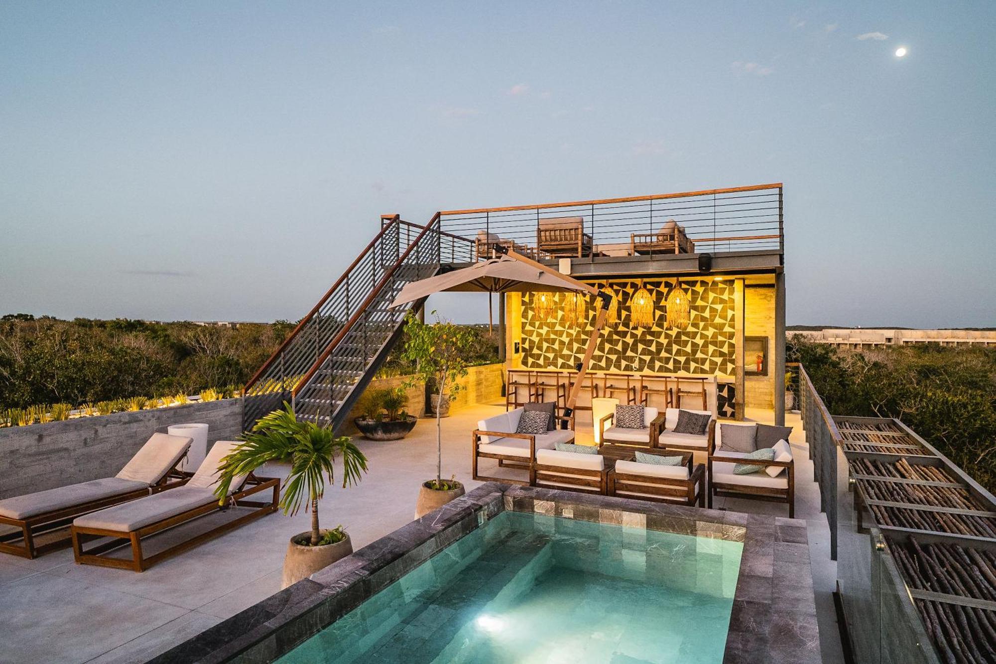 Divine 1br Swim Up With Cenote And Gym