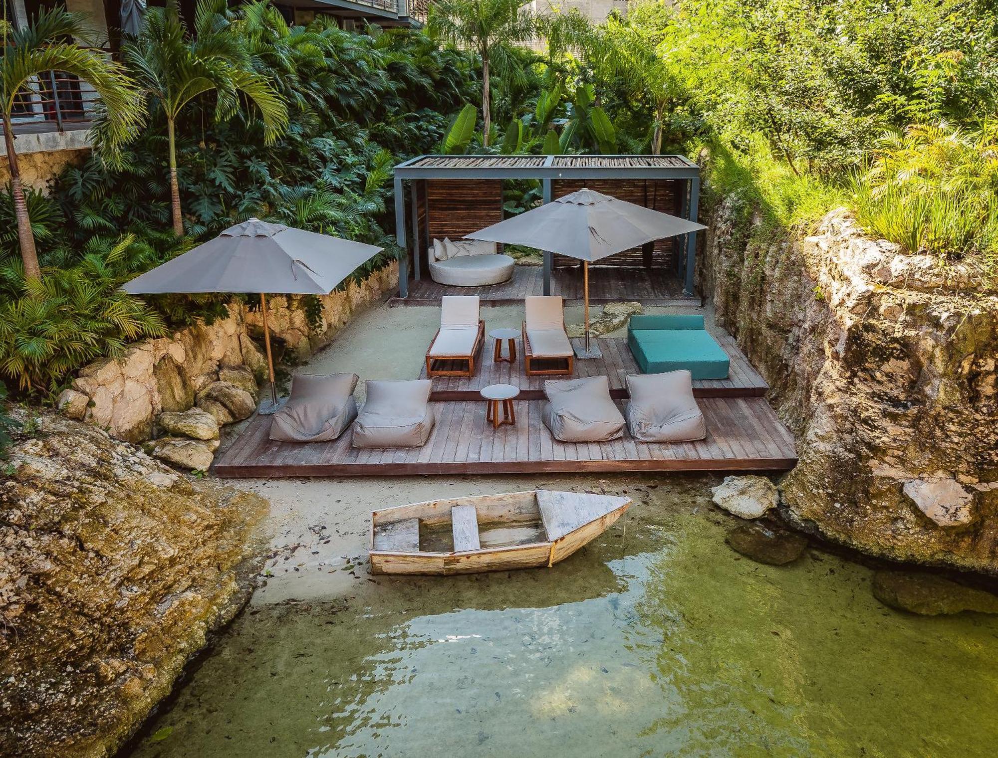 Divine 1br Swim Up With Cenote And Gym Tulum