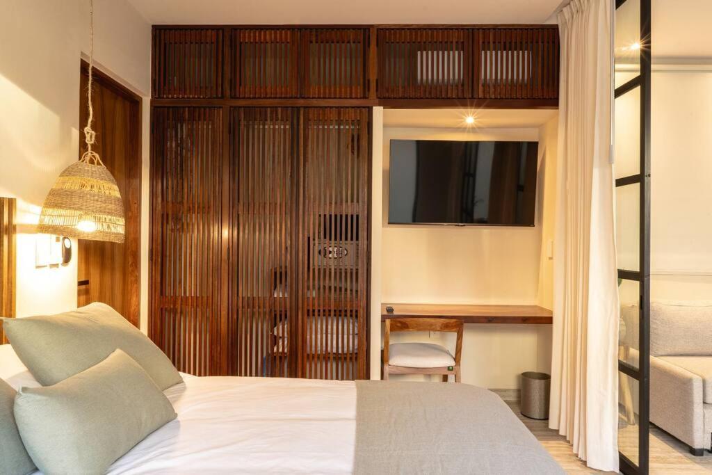 Apartment New 1 Bedroom - - Private Pool