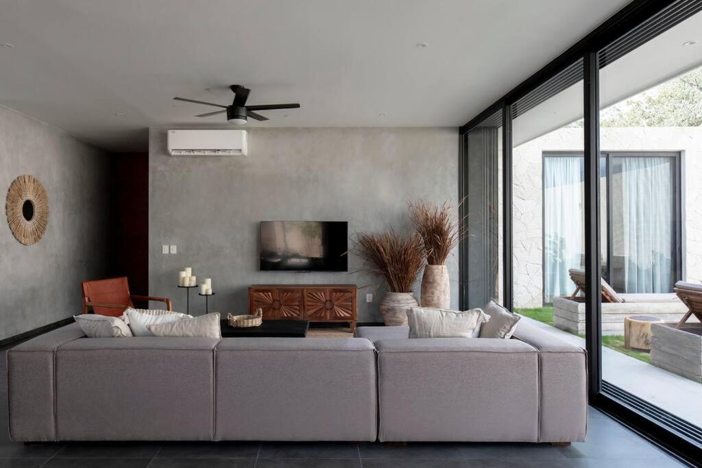 Casa Aguacate Villa *