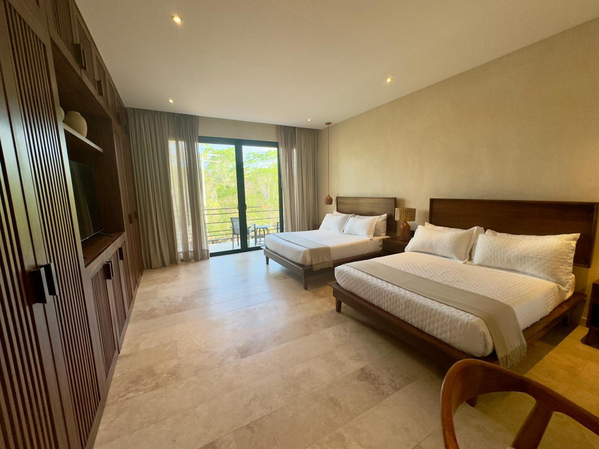 Casa Laak, Luxury Villa, 5 Bedroom 7 Bt, Heated Pool Villa