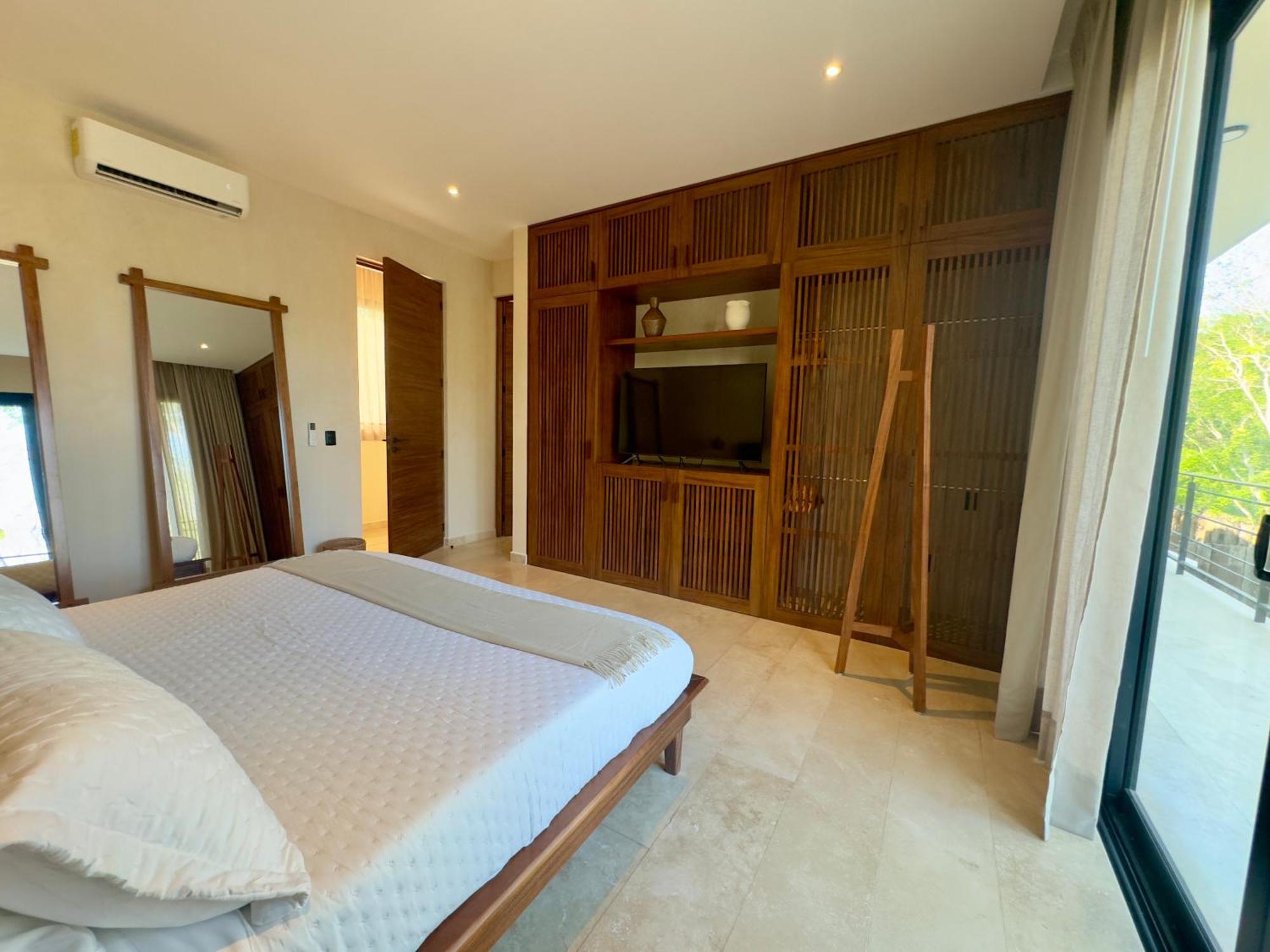 Villa Casa Laak, Luxury Villa, 5 Bedroom 7 Bt, Heated Pool