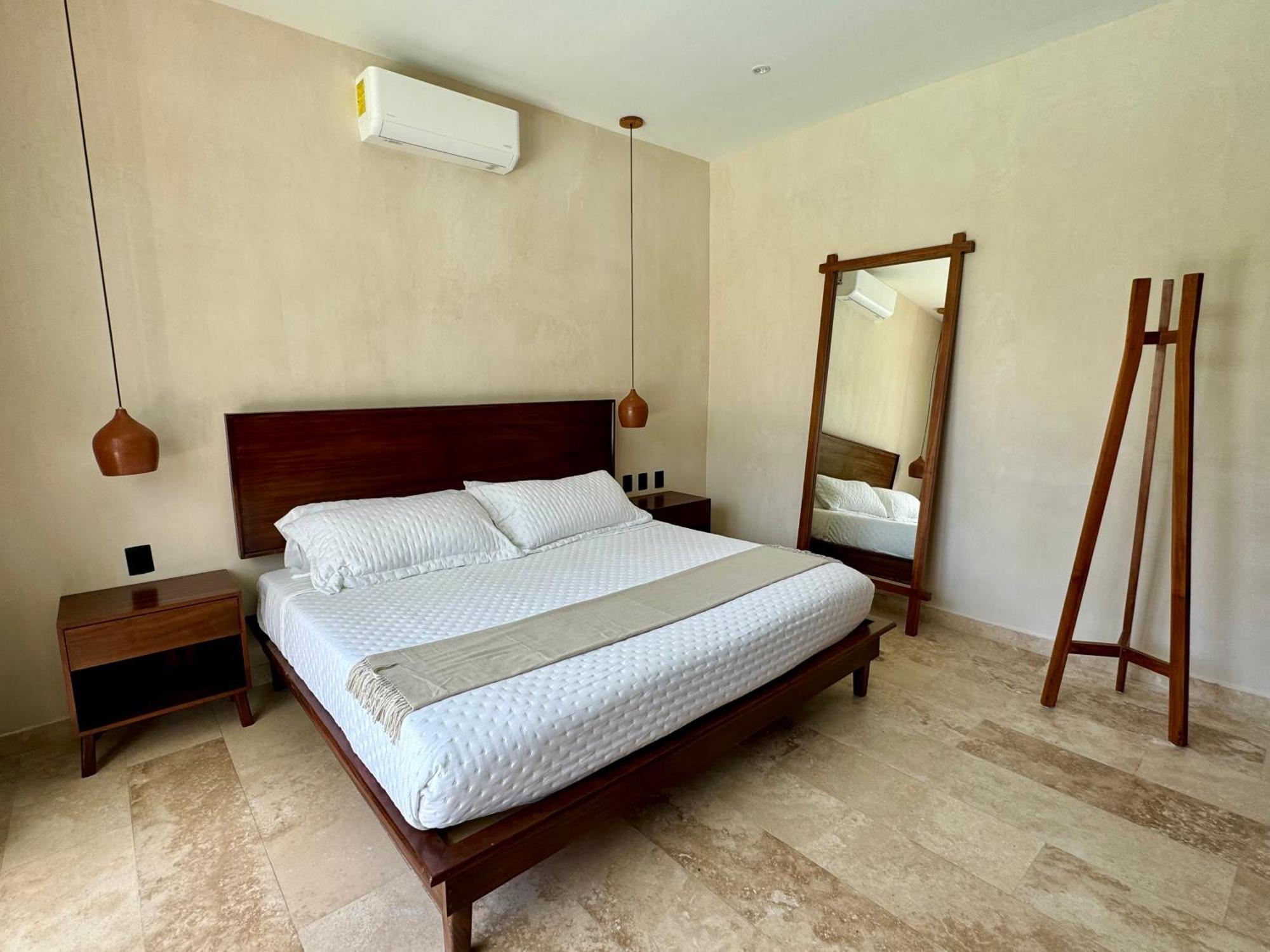 Villa Casa Laak, Luxury Villa, 5 Bedroom 7 Bt, Heated Pool *
