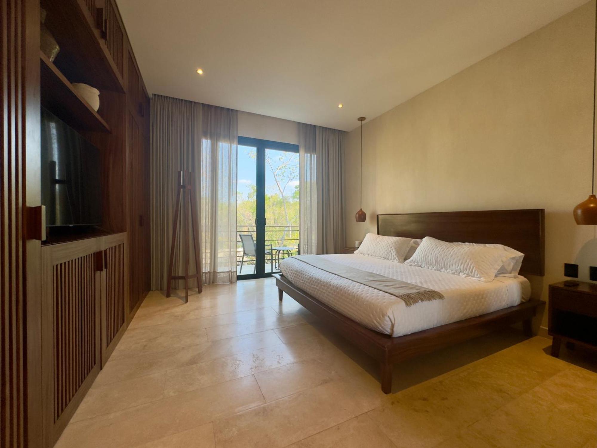 Villa Casa Laak, Luxury Villa, 5 Bedroom 7 Bt, Heated Pool
