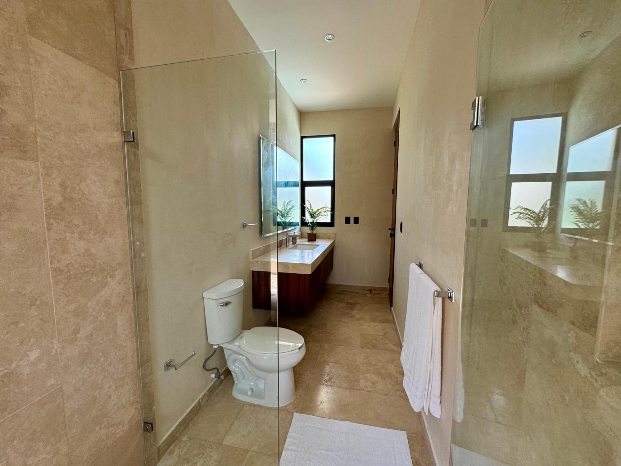Villa Casa Laak, Luxury Villa, 5 Bedroom 7 Bt, Heated Pool