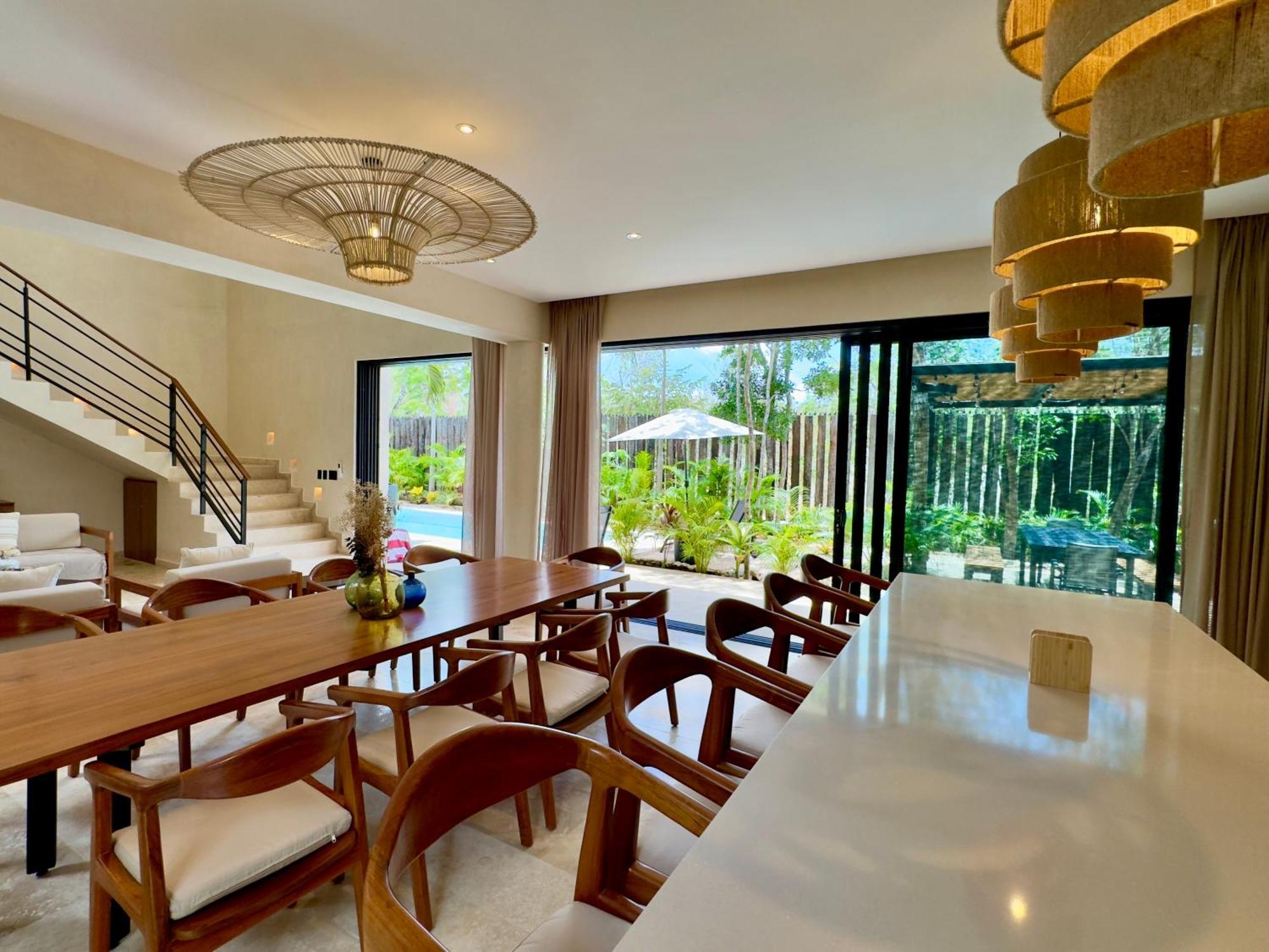 Villa Casa Laak, Luxury Villa, 5 Bedroom 7 Bt, Heated Pool