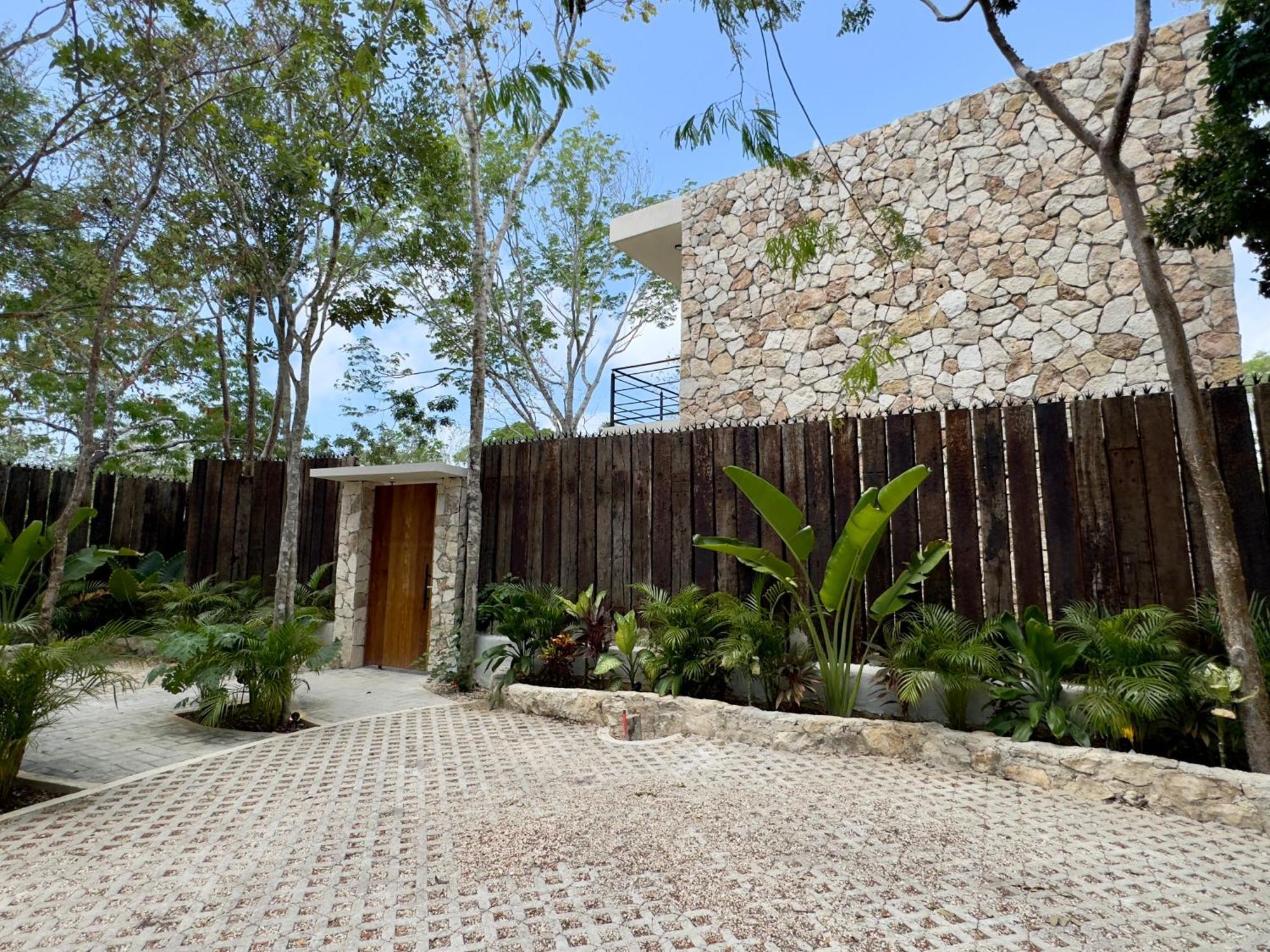 Villa Casa Laak, Luxury Villa, 5 Bedroom 7 Bt, Heated Pool Tulum