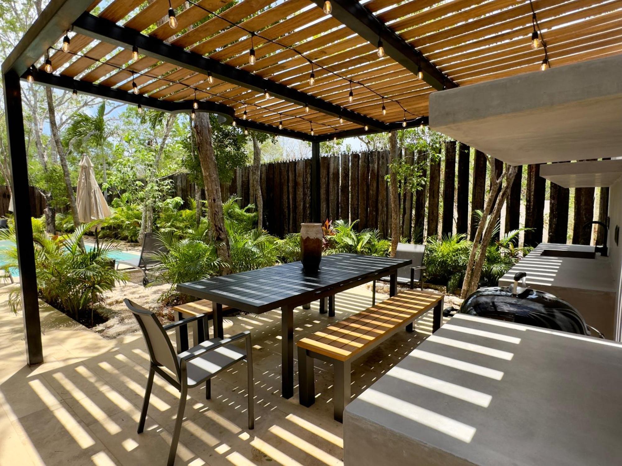 Villa Casa Laak, Luxury Villa, 5 Bedroom 7 Bt, Heated Pool *