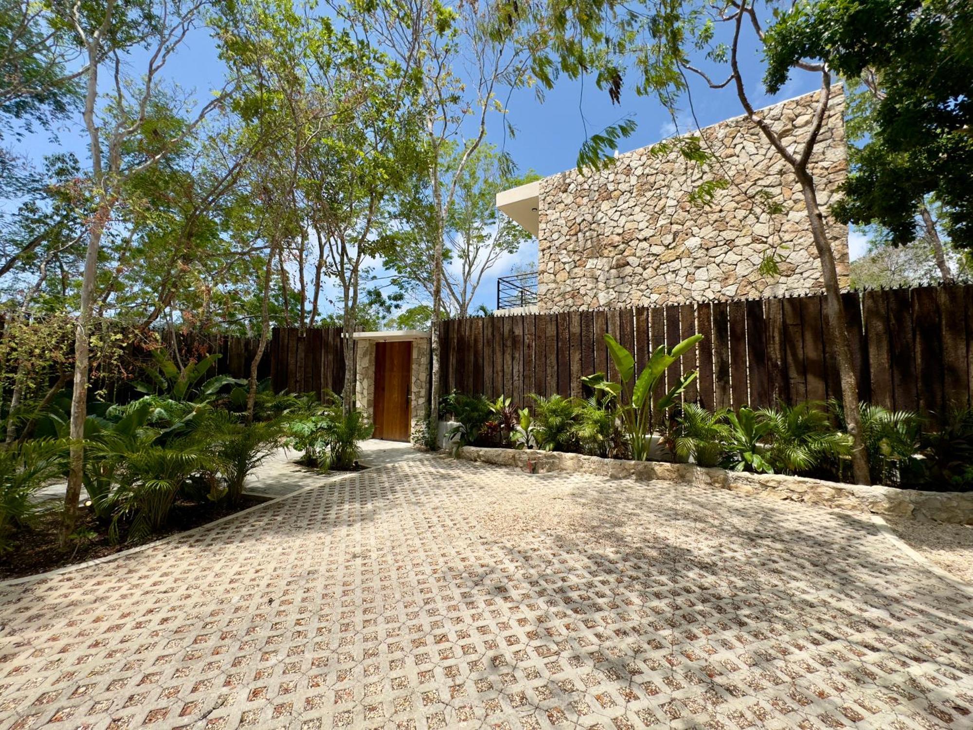 Casa Laak, Luxury Villa, 5 Bedroom 7 Bt, Heated Pool * Tulum