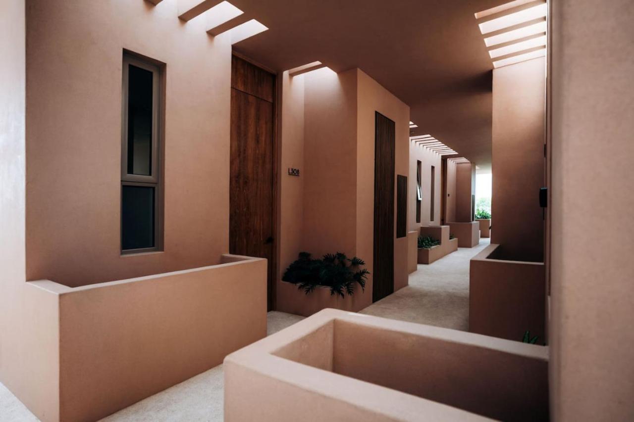 Blush Jungle Romantic Retreat *