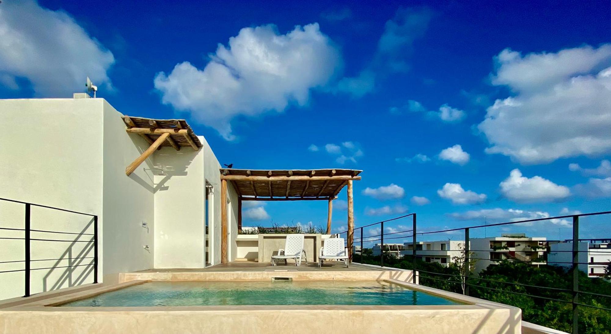 Rosa Azul Apartahotel
